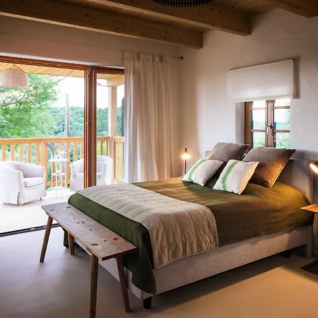 Prázdninový dům Mit Privaten Schwimmteich Und Sauna *
